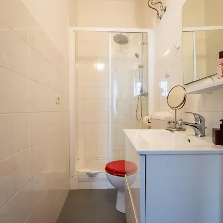 Mono Sl4 In Centro Di Fronte All'acquario 200mt Apartment