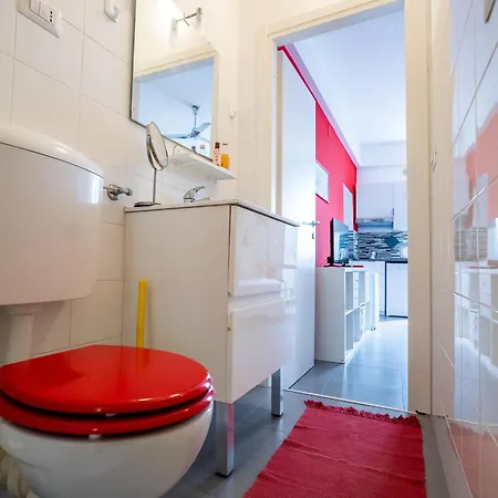 Mono Sl4 A 200 Mt Dall'acquario Apartment *