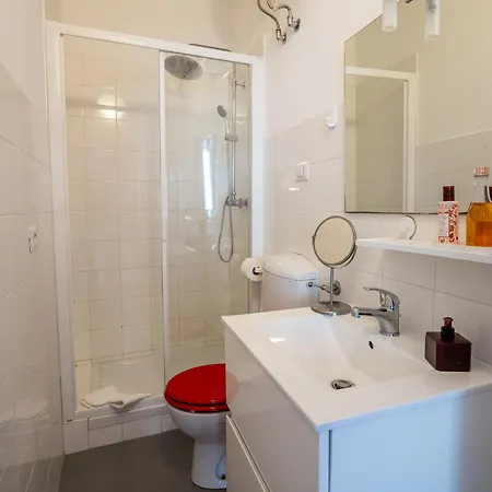 Apartment Mono Sl4 In Centro Di Fronte All'acquario 200mt *
