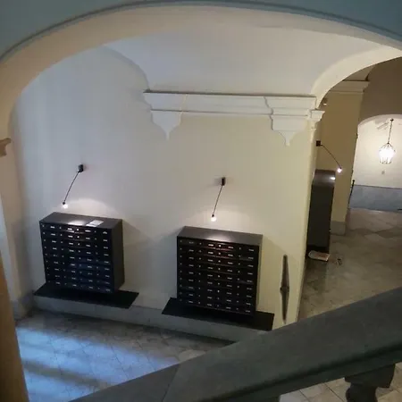 Mono Sl4 In Centro Di Fronte All'acquario 200mt * Genoa